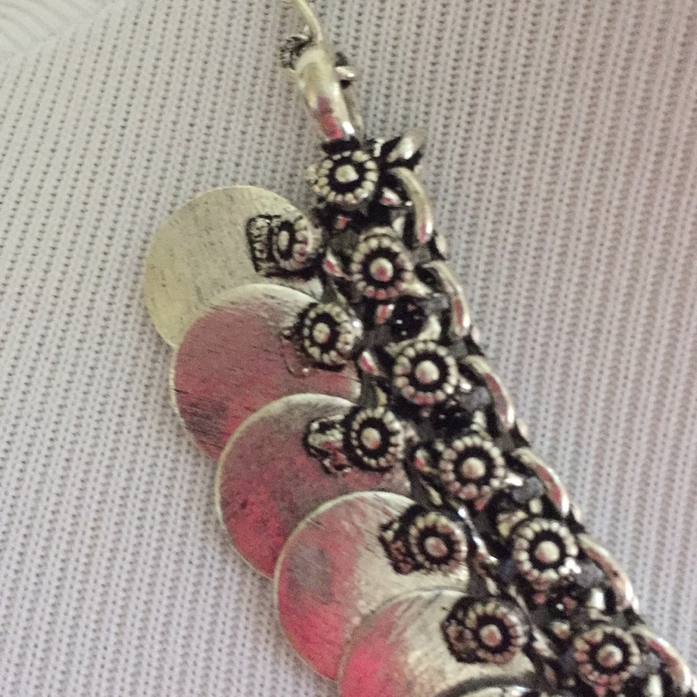 Statement Necklace - Picture 3 of 3